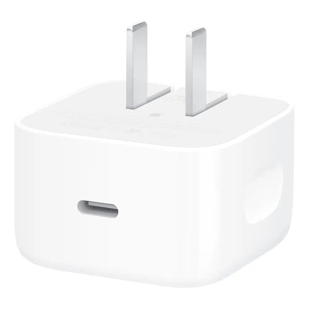 Apple 40W adapter retractable plug detail