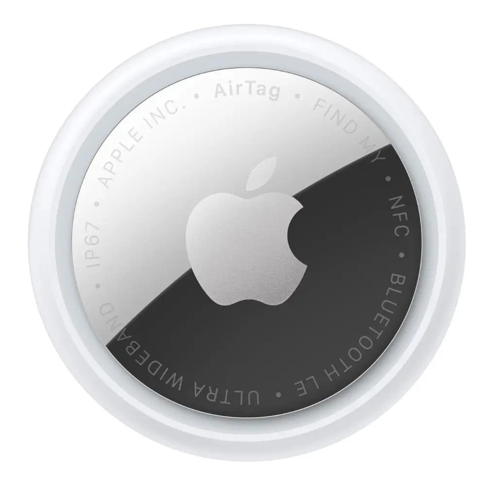 Person tracking lost AirTag location on iPhone Find My app