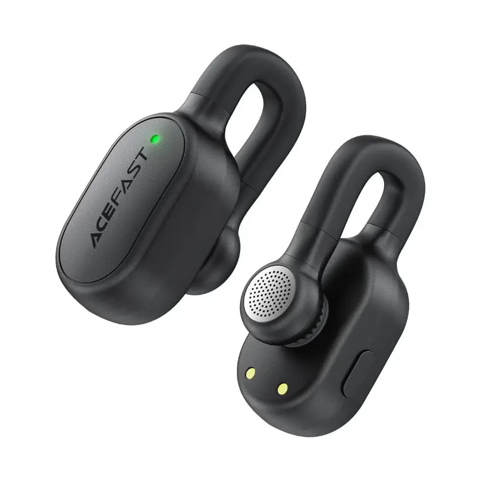 ACEFAST R4 receiver plugged into smartphone USB-C port
