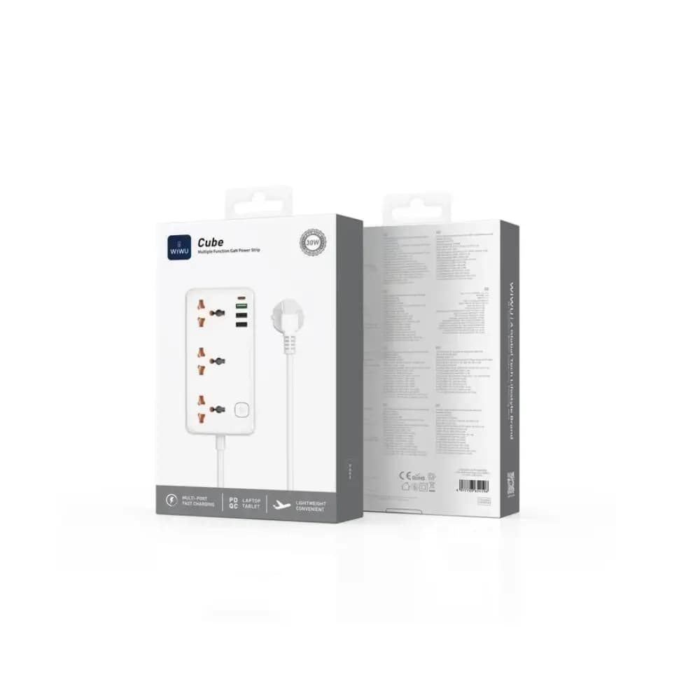 Close-up of 30W USB-C PD fast charging port on WiWU power strip
