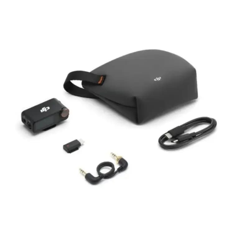 DJI Mic 3 camera-mount wireless receiver front view DJI Mic 3 camera-mount wireless receiver front view