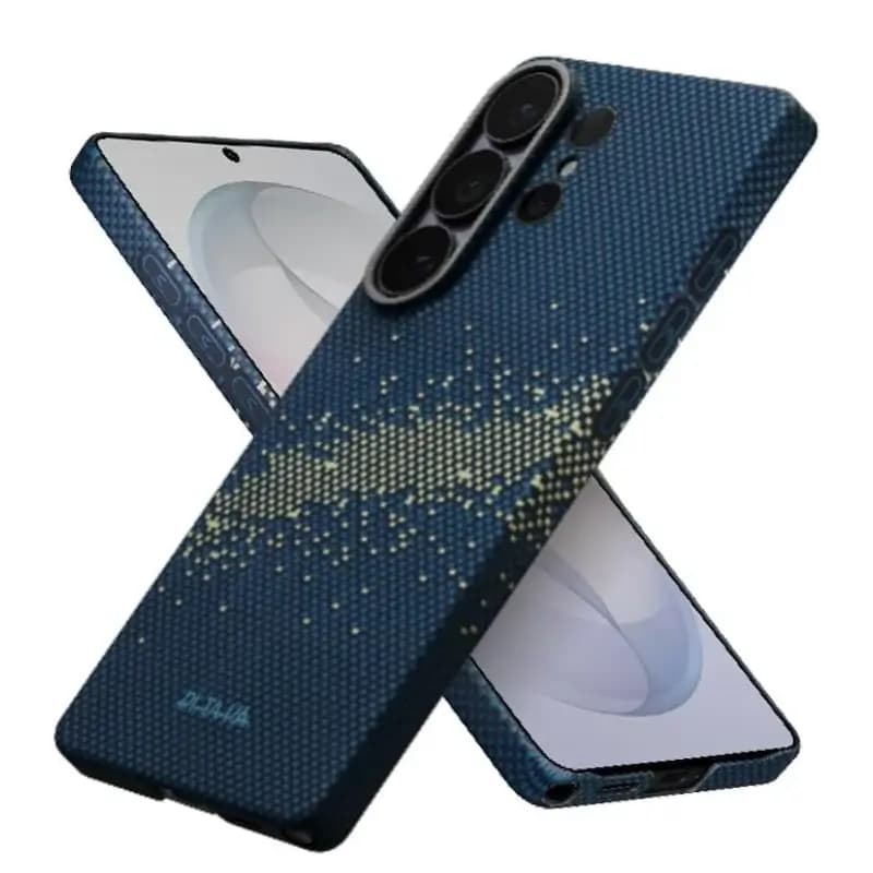 Ultra-slim profile of PITAKA case fitted on phone edge Ultra-slim profile of PITAKA case fitted on phone edge