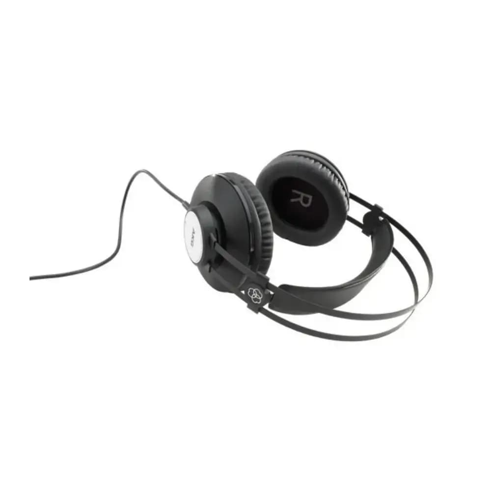 Close-up of AKG K72's 40mm driver and ear cup design Close-up of AKG K72's 40mm driver and ear cup design